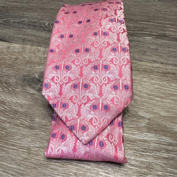 Ted Baker London Pink Purple Silk Tie Necktie‎ Imported Fabric Made in the USA - Picture 1 of 11
